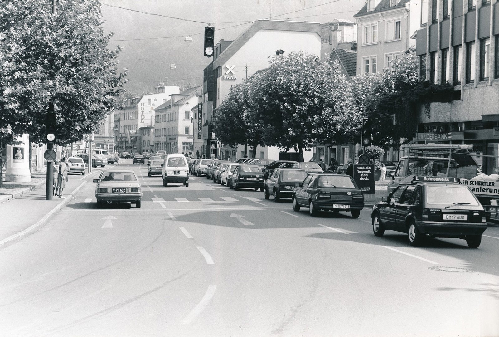 Blick in die Kornmarktstraße in Bregenz 1990