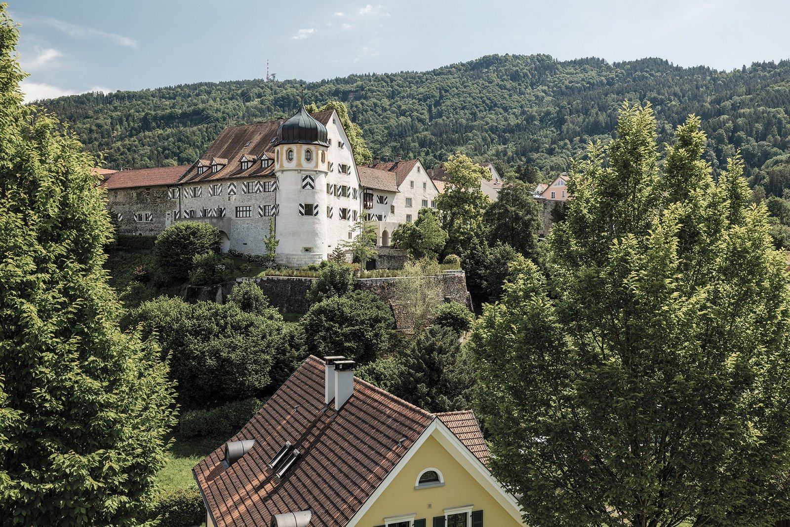 Blick auf die Burg in der Oberstadt von Bregenz
